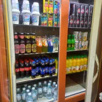 چند نفر اقا یا خانم جهت کار در دکه تنقلات