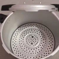 زودپز بزرگ|ظروف پخت‌وپز|ایلام, |دیوار