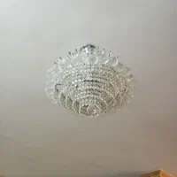 یک جفت لوستر|لوستر و چراغ آویز|اصفهان, جاوان|دیوار