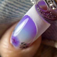 آموزش کاشت ناخن از صفر (با هزینه ویژه)