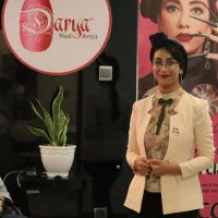 ناخن مبتدی تاپیشرفته بامدرک