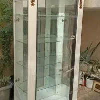 گنجه شیشه ای