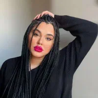 مدلینگ خانم بدون سابقه برند vogue