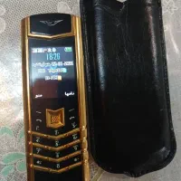 گوشی ورتو با دو عدد سیم کارت داخل گوشی(VERTU))