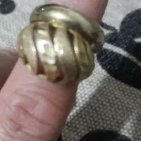 انگشتر باحلقه اش