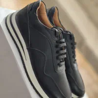 کفش اسپرت|کیف، کفش، کمربند|میانه, |دیوار