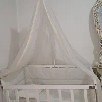 تخت گهواره ای کودک