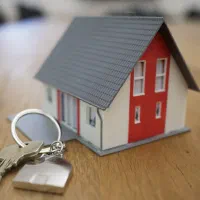 ۸۴ متر کلنگی دو بر/قابلیت تجمیع/قابل سکونت