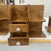 استند لوازم ارایشی|آرایشگاه و سالن‌های زیبایی|کاشان, کوچه باسکول|دیوار