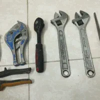 تعدادی آچار سالم