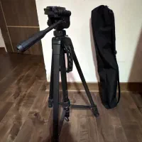سه پایه دوربین نو در حد