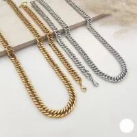 گردنبند و دست بند ست در دو رنگ موجوده