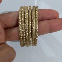 النگوطلاروس