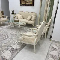 مبلمان نیمه کلاسیک