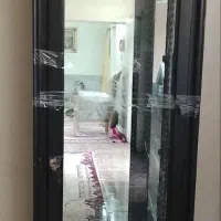 ویترین شیشه