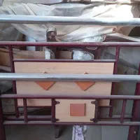 تخت یکنفره فلزی