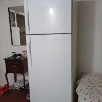 یخچال بالا فریزر پایین معمولی