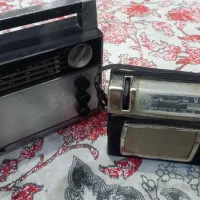 دو دستگاه رادیو قدیمی توشیبا و آیوا