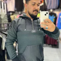 هودی نیم زیپ|لباس|اصفهان, شیخ طوسی|دیوار