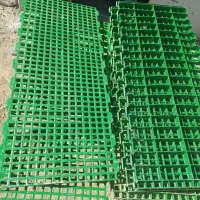 پالت پلاستیکی دامداری یا مرغداری|ابزارآلات|دلیجان, |دیوار