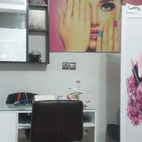 ناخن کار و مژه کار کار بلد.بامشتری. پول پیش رایگان