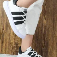 کفش اسپرت Adidas/ زنانه /تک با قیمت عمده|کیف، کفش، کمربند|شیراز, دلگشا|دیوار