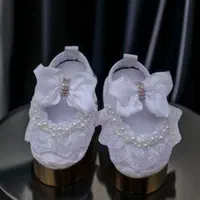 پاپوش نوزاد دست دوز ضد حساسیت زیبا|کیف، کفش، کمربند|ساری, |دیوار