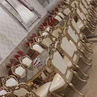 لوازم تالار پذیرایی میز و 300 صندلی رستورانی‌