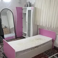 تخت و تشک و کمدلباس