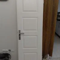 درب چوبی و چهارچوب فلزی