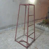 چهار پایه اهنی