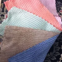 دستمال برای پاک کردن ماشین