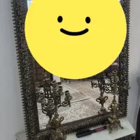آینه و شمعدان برنزی