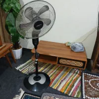 ساعت ایستاده