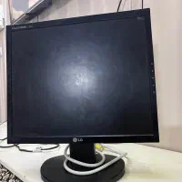 مانیتور ۱۷ اینچ