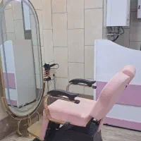 کلیه وسایل آرایشگری درحد نو بفروش میرسند