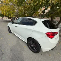 الفارمئو جولیتا 2016|خودرو سواری و وانت|شیراز, معالی‌آباد|دیوار