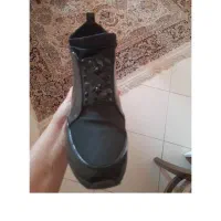 بوت در حد نو|کیف، کفش، کمربند|پرند, فاز ۰|دیوار