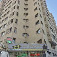 ۱۷متر مغازه /بر ۷/۶۰ /زیر برج ۲۴۰ واحدی /روبه پارک