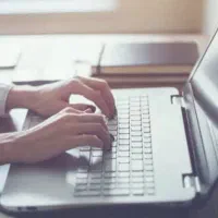 خانم مسلط به کامپیوتر(آشنا با طراحی سایت)