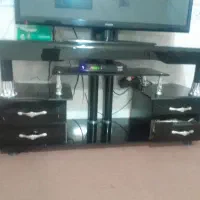 میز تلویزیون شیشه ای