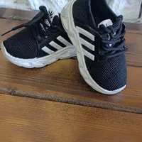 کفش بچه درحدنو فقط دوبار پا خورده اونم تو بقل