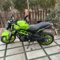 بنلی ۳۰۰ مدل ۹۹در حد