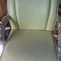 صندلی در حد نو