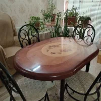میز غذاخوری