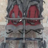 کالسکه دوقلو