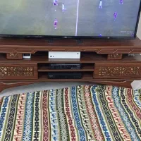 زیر تلویزیونی در حد نو سالم