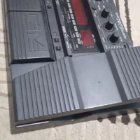 مولتی افکت zoom 707ii