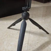 سه پایه نگهدارنده گوشی