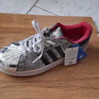 کفش آدیداس شیک نو|کیف، کفش، کمربند|گنبد کاووس, |دیوار